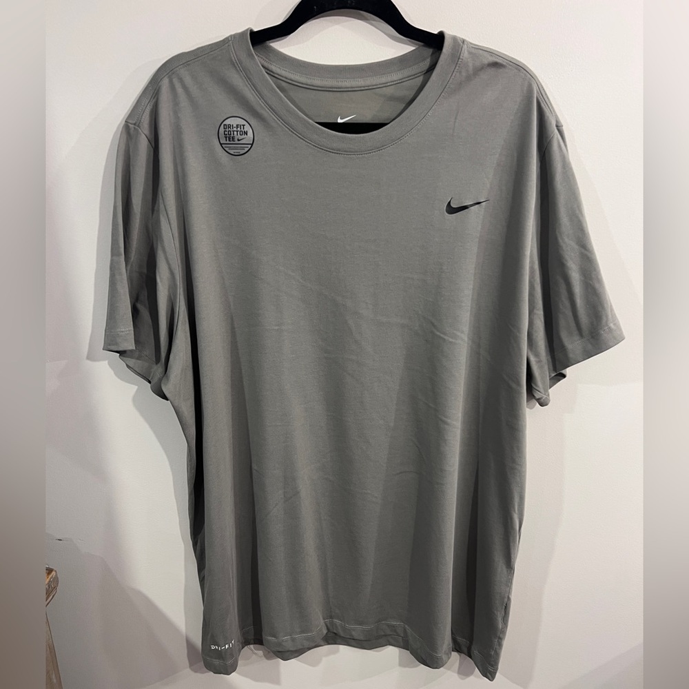 Nike Tee Dri-FIT Men’s Grey Athletic Shirt